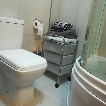 Apartman Modern Near Centre Of